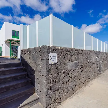 فيلة Sargo بلايا بلانكا